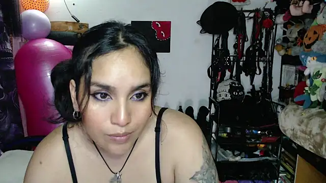 Snapshot of kureiji_hentaii chatting on July 18, 6:39 am kureiji hentaii online show from July 18, 6:39 am