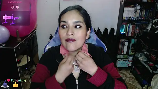 Snapshot of kureiji_hentaii chatting on July 23, 3:48 am kureiji hentaii online show from July 23, 3:48 am