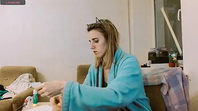 Snapshot of RosaJil chatting on March 12, 2:12 pm RosaJil online show from March 12, 2:12 pm