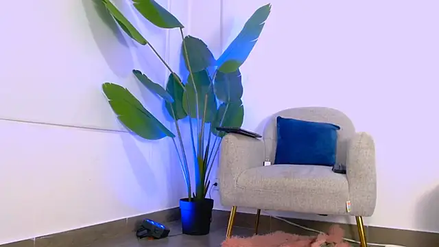 Sara ow online show from May 5, 7:11 pm