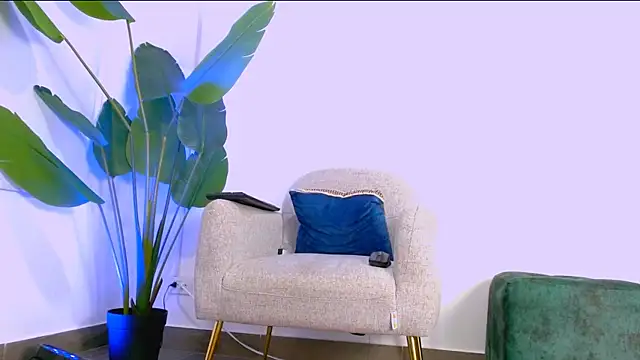 Sara ow online show from May 7, 7:19 pm