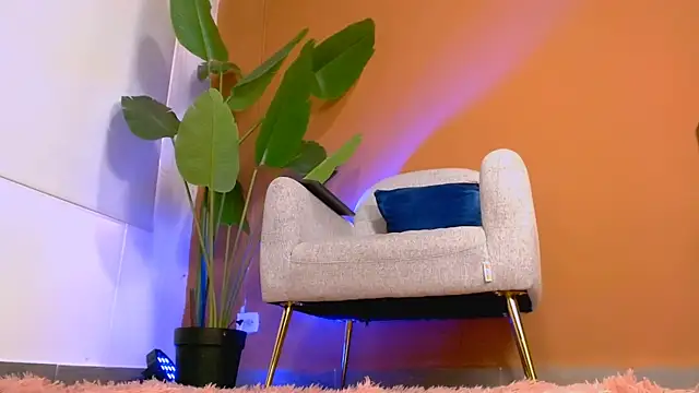 Sara ow online show from July 2, 8:48 pm