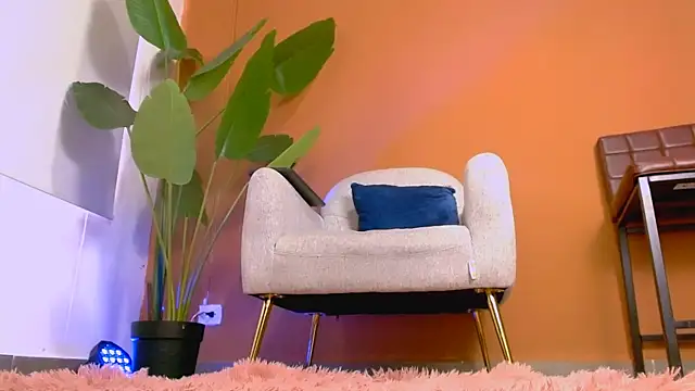 Sara ow online show from July 11, 7:38 pm