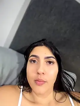 MarianaBenz online show from June 4, 1:11 am