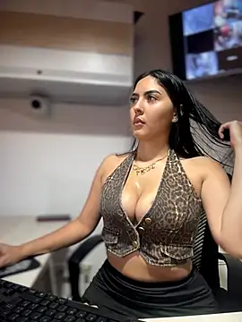 MarianaBenz online show from June 9, 12:11 am