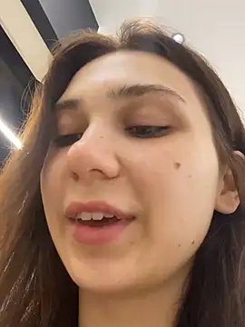 QuitieLia online show from January 10, 3:16 pm