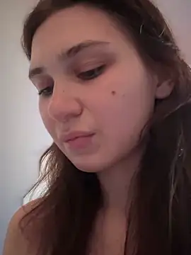 QuitieLia online show from January 26, 1:47 pm