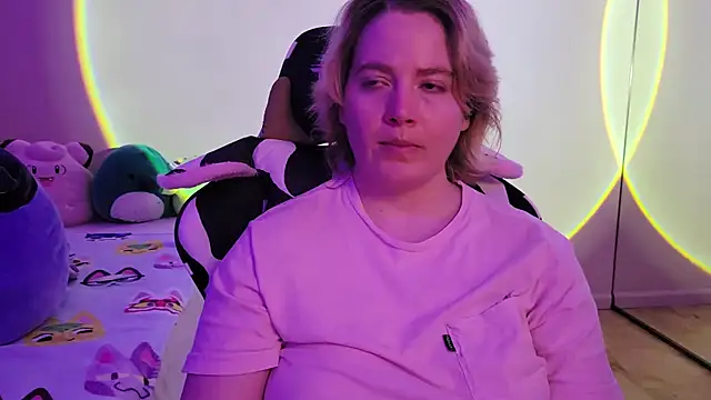 InternetFairy XO online show from January 31, 9:16 am