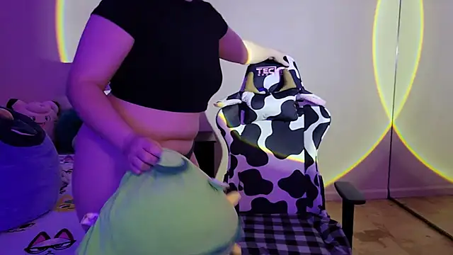 InternetFairy XO online show from February 24, 6:27 am