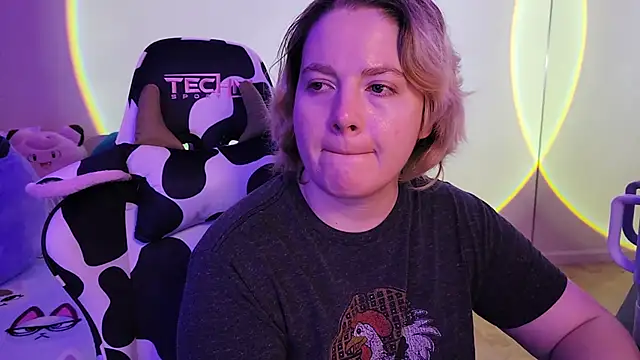 InternetFairy XO online show from February 28, 4:54 am