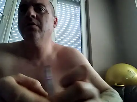 Snapshot of LSD669 chatting on July 14, 12:33 pm LSD669 online show from July 14, 12:33 pm