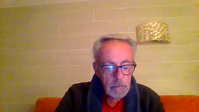 tuggy59 online show from December 18, 5:57 am