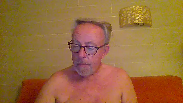 tuggy59 online show from June 24, 4:33 am