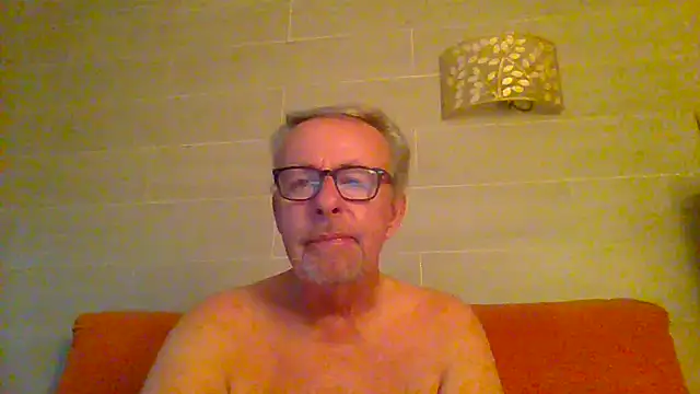 tuggy59 online show from June 27, 5:01 am