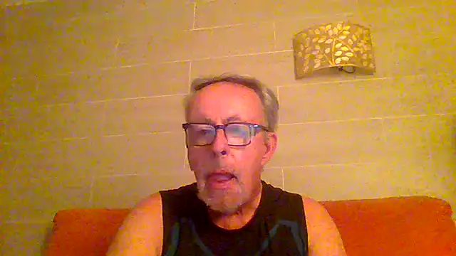 tuggy59 online show from June 30, 3:18 am