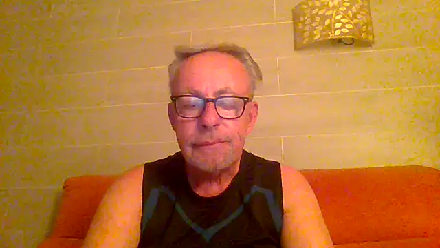 tuggy59 online show from July 6, 4:20 am