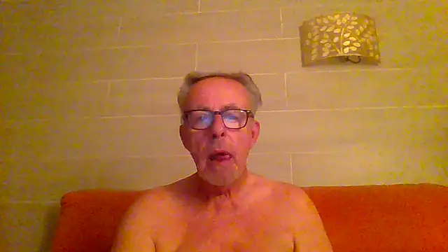 tuggy59 online show from July 14, 4:17 am
