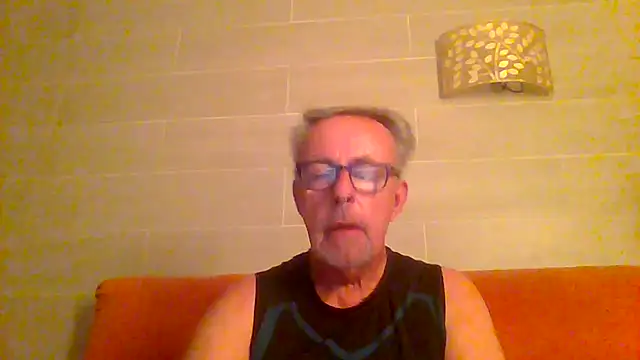 tuggy59 online show from July 17, 3:13 am