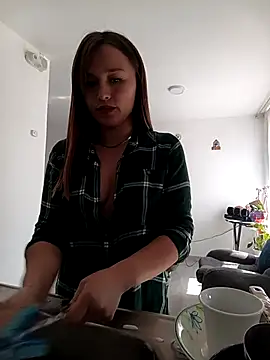 marena saenz online show from November 22, 6:51 pm