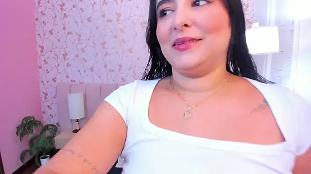 Snapshot of taylor_bennet chatting on November 30, 11:47 am taylor bennet online show from November 30, 11:47 am