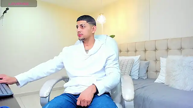 Alex cute77 online show from March 7, 12:23 pm