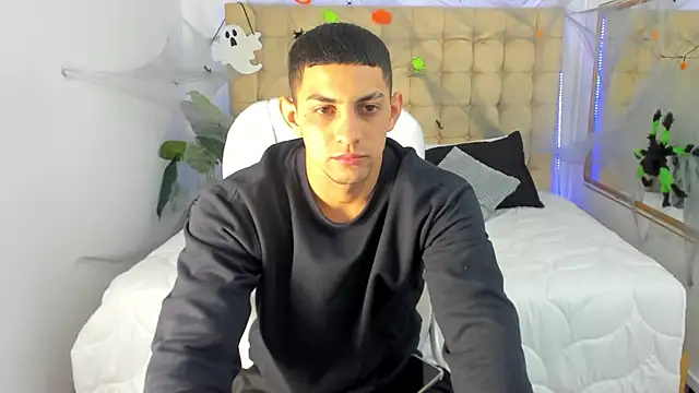 Alex cute77 online show from October 22, 12:49 pm