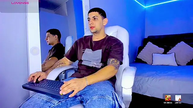 Alex cute77 online show from June 19, 12:42 pm
