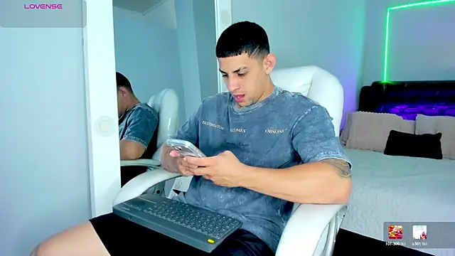 Alex cute77 online show from July 22, 12:41 pm