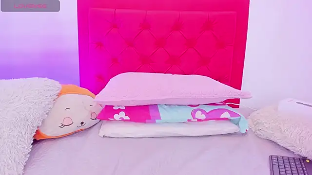 Snapshot of Sofia_Girl_ chatting on March 5, 7:38 am Sofia Girl online show from March 5, 7:38 am