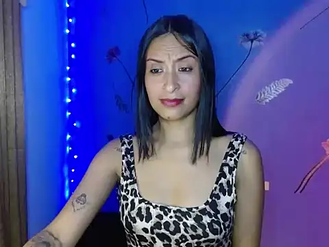 Snapshot of Michelle-Smith- chatting on November 16, 3:45 am Michelle-Smith- online show from November 16, 3:45 am