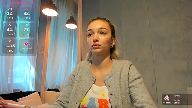 Snapshot of Sassy_Teen chatting on September 19, 8:38 am Sassy Teen online show from September 19, 8:38 am