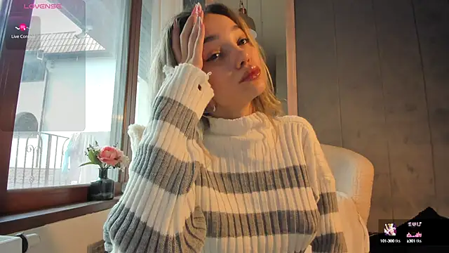 Snapshot of Sassy_Teen chatting on October 1, 8:42 am Sassy Teen online show from October 1, 8:42 am