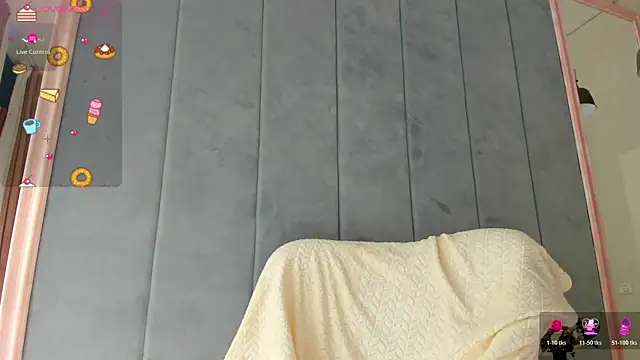 Snapshot of Sassy_Teen chatting on October 30, 10:16 am Sassy Teen online show from October 30, 10:16 am