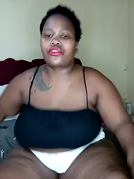 Snapshot of Real1SweetQueen chatting on January 25, 9:25 pm Real1SweetQueen online show from January 25, 9:25 pm
