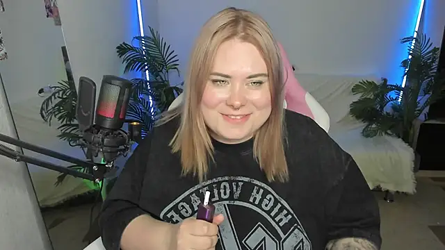 Akemi BBW online show from March 2, 10:38 pm