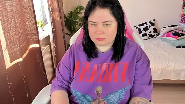 Akemi BBW online show from November 3, 6:58 am