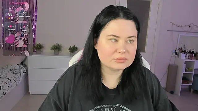 Akemi BBW online show from June 10, 10:25 am