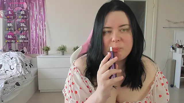 Akemi BBW online show from June 14, 6:59 am