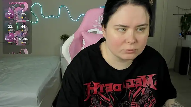 Snapshot of Akemi_BBW chatting on July 7, 8:07 am Akemi BBW online show from July 7, 8:07 am
