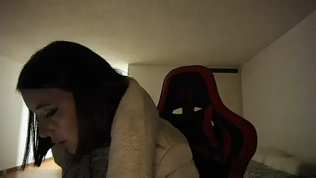 zoe jeane beker online show from December 20, 2:52 am