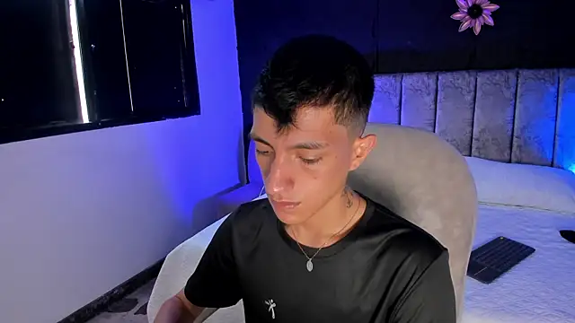 DereckCooperr online show from March 31, 8:20 pm