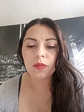 seherlatin online show from March 11, 6:41 pm