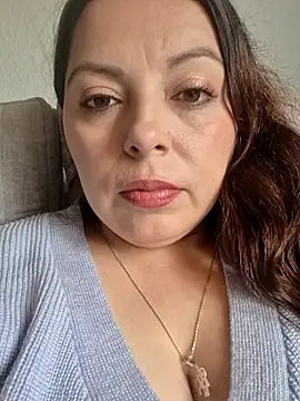 Snapshot of seherlatin chatting on April 30, 3:51 pm seherlatin online show from April 30, 3:51 pm