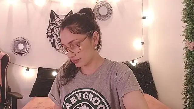 Snapshot of Katy_Van chatting on January 21, 5:16 am Katy Van online show from January 21, 5:16 am