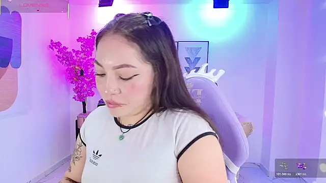 Snapshot of Isa_reel chatting on October 23, 7:34 pm Isa reel online show from October 23, 7:34 pm