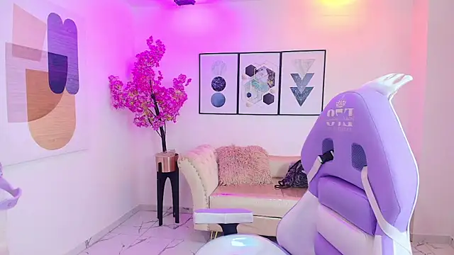 Snapshot of Isa_reel chatting on November 25, 7:36 pm Isa reel online show from November 25, 7:36 pm