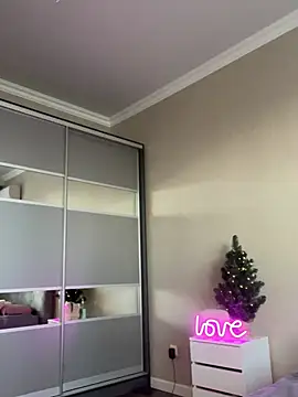 Snapshot of JessIsLove chatting on January 5, 5:41 am JessIsLove online show from January 5, 5:41 am