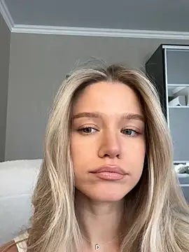 Snapshot of JessIsLove chatting on March 6, 5:35 am JessIsLove online show from March 6, 5:35 am