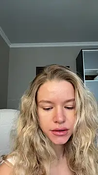 Snapshot of JessIsLove chatting on March 9, 5:00 am JessIsLove online show from March 9, 5:00 am