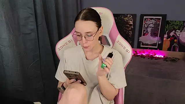 Sweet frosti online show from May 24, 3:22 am